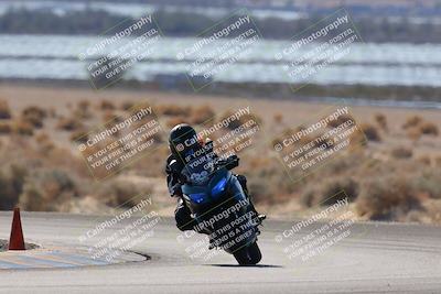 media/Dec-18-2022-SoCal Trackdays (Sun) [[8099a50955]]/Turn 7 Backside (1125am)/